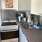 Indbydende Med Dejlig Gardhave * Раннерс